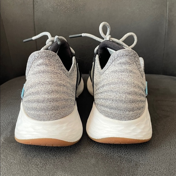 New Balance Roav Women’s Size 7 - Picture 5 of 8